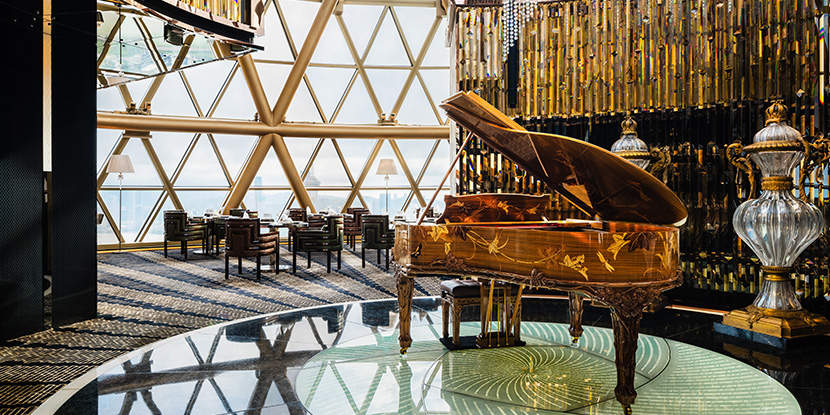 gl-dining-robuchon-au-dome-thmb-dt