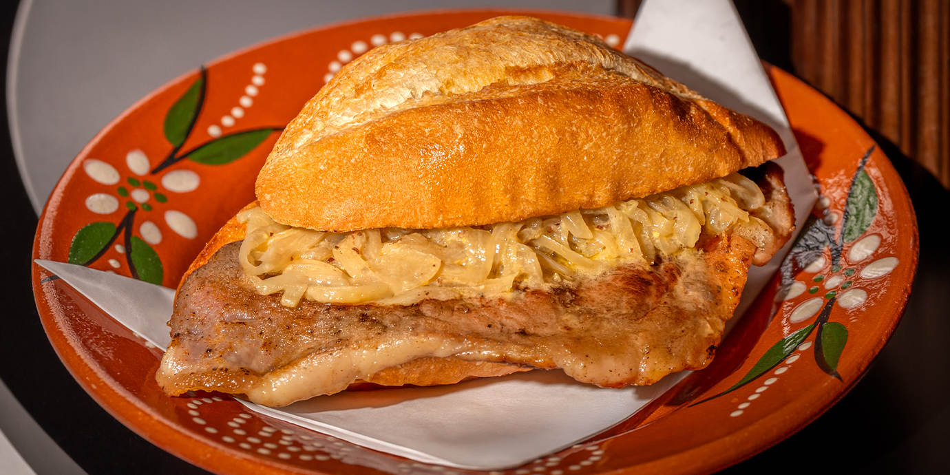 Beef Steak in Crispy Bun