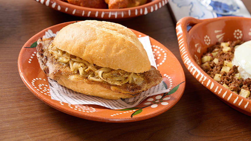 Beef Steak in Crispy Bun
